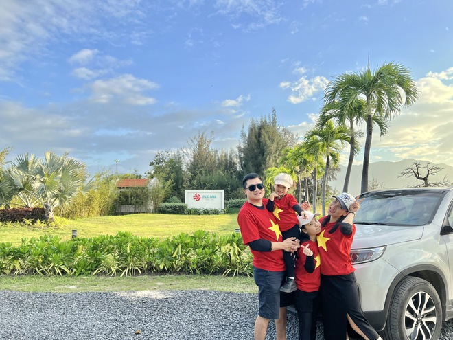 Gia đình lái Kia Sorento 18 chuyến để xuyên Việt check in 63 tỉnh thành với áo cờ đỏ sao vàng: 'Chuyến ngắn nhất chỉ 1 ngày, dài nhất 25 ngày'- Ảnh 21. Gia đình lái Kia Sorento 18 chuyến để xuyên Việt check in 63 tỉnh thành với áo cờ đỏ sao vàng: 'Chuyến ngắn nhất chỉ 1 ngày, dài nhất 25 ngày'- Ảnh 21.