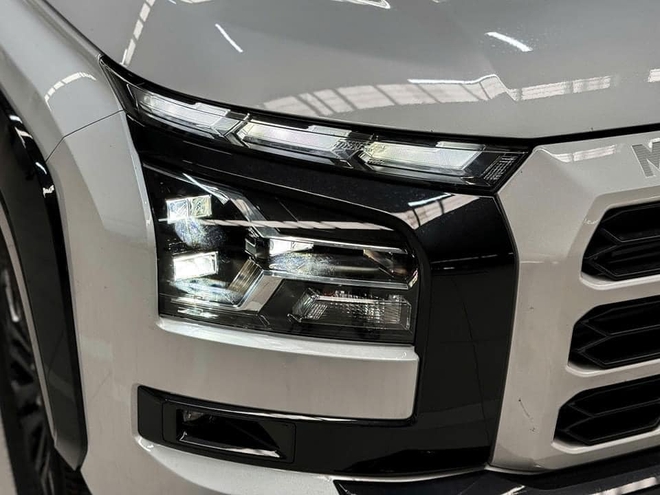 Mitsubishi Triton 2024 về đại lý, lần đầu lộ chi tiết nội thất: Màn hình lớn, camera 360, ADAS dễ khiến khách Việt phân vân với Ranger- Ảnh 6. Mitsubishi Triton 2024 về đại lý, lần đầu lộ chi tiết nội thất: Màn hình lớn, camera 360, ADAS dễ khiến khách Việt phân vân với Ranger- Ảnh 6.