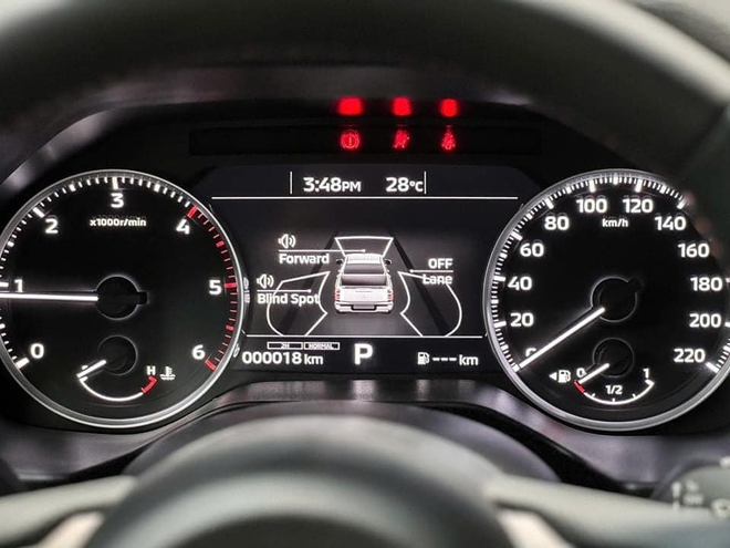 Mitsubishi Triton 2024 về đại lý, lần đầu lộ chi tiết nội thất: Màn hình lớn, camera 360, ADAS dễ khiến khách Việt phân vân với Ranger- Ảnh 12. Mitsubishi Triton 2024 về đại lý, lần đầu lộ chi tiết nội thất: Màn hình lớn, camera 360, ADAS dễ khiến khách Việt phân vân với Ranger- Ảnh 12.