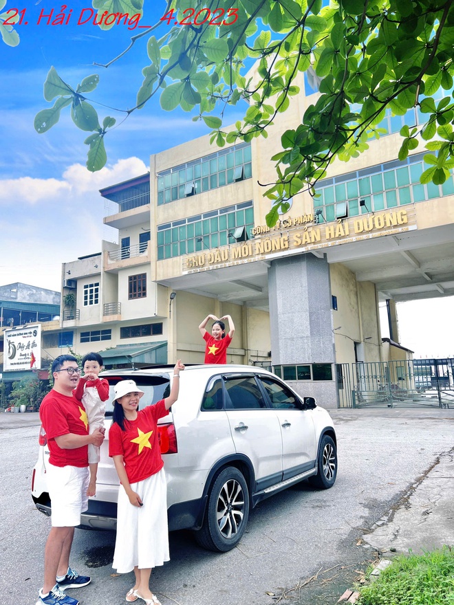 Gia đình lái Kia Sorento 18 chuyến để xuyên Việt check in 63 tỉnh thành với áo cờ đỏ sao vàng: 'Chuyến ngắn nhất chỉ 1 ngày, dài nhất 25 ngày'- Ảnh 15. Gia đình lái Kia Sorento 18 chuyến để xuyên Việt check in 63 tỉnh thành với áo cờ đỏ sao vàng: 'Chuyến ngắn nhất chỉ 1 ngày, dài nhất 25 ngày'- Ảnh 15.