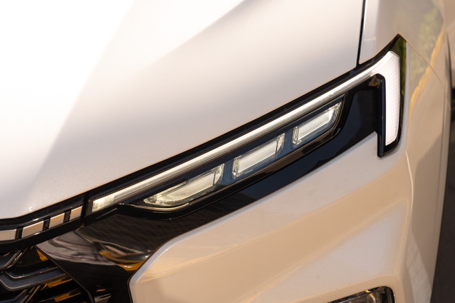 Ford Territory Sport ra mắt Việt Nam: Giá 909 triệu đồng, nhiều chi tiết thể thao từ trong ra ngoài cạnh tranh CX-5- Ảnh 4. Ford Territory Sport ra mắt Việt Nam: Giá 909 triệu đồng, nhiều chi tiết thể thao từ trong ra ngoài cạnh tranh CX-5- Ảnh 4.