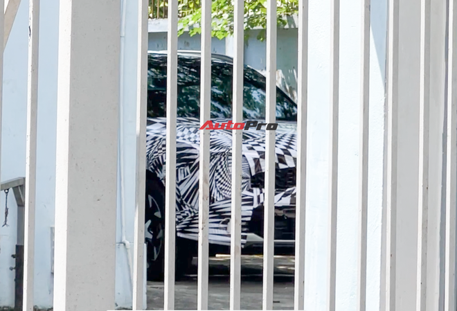 Kia Sorento 2024 lộ ảnh tại Việt Nam: Thiết kế mới, vành to hơn, được kỳ vọng có hệ thống quét vân tay- Ảnh 4. Kia Sorento 2024 lộ ảnh tại Việt Nam: Thiết kế mới, vành to hơn, được kỳ vọng có hệ thống quét vân tay- Ảnh 4.