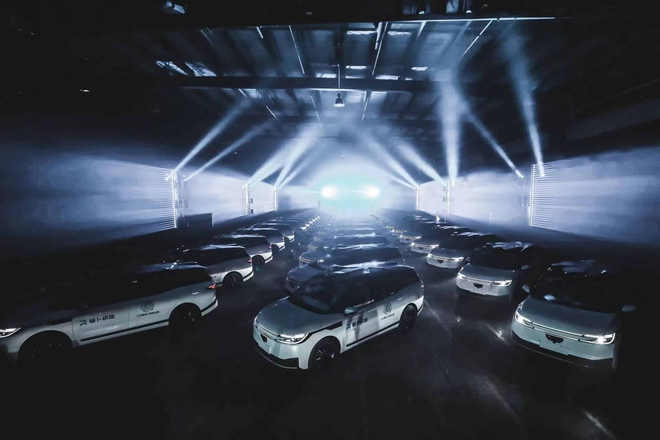 Baidu ra mắt robotaxi thế hệ thứ 6, giá rẻ hơn Xiaomi SU7- Ảnh 3. Baidu ra mắt robotaxi thế hệ thứ 6, giá rẻ hơn Xiaomi SU7- Ảnh 3.