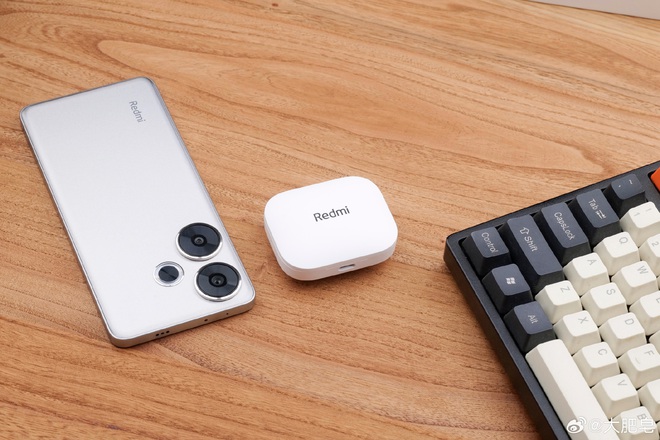 Xiaomi mới ra tai nghe không dây mới: Thiết kế trẻ trung, có chống ồn chủ động, chất âm ngon, pin tới 33 giờ mà giá chỉ 699.000 đồng- Ảnh 12. Xiaomi mới ra tai nghe không dây mới: Thiết kế trẻ trung, có chống ồn chủ động, chất âm ngon, pin tới 33 giờ mà giá chỉ 699.000 đồng- Ảnh 12.