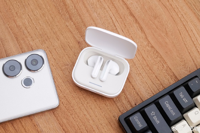 Xiaomi mới ra tai nghe không dây mới: Thiết kế trẻ trung, có chống ồn chủ động, chất âm ngon, pin tới 33 giờ mà giá chỉ 699.000 đồng- Ảnh 10. Xiaomi mới ra tai nghe không dây mới: Thiết kế trẻ trung, có chống ồn chủ động, chất âm ngon, pin tới 33 giờ mà giá chỉ 699.000 đồng- Ảnh 10.