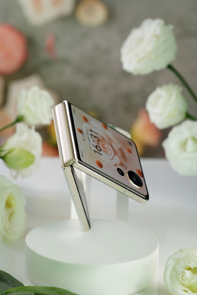 Chưa ra mắt nhưng đây chính là chiếc smartphone gập "vỏ sò" đẹp nhất: OPPO, Huawei hay Samsung đều cần phải học tập- Ảnh 12. Chưa ra mắt nhưng đây chính là chiếc smartphone gập "vỏ sò" đẹp nhất: OPPO, Huawei hay Samsung đều cần phải học tập- Ảnh 12.