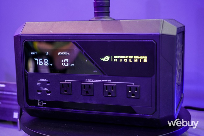 Dạo một vòng gian trưng bày linh kiện PC ASUS tại Computex 2024: Modem Wi-fi 7 'nhền nhện' siêu lớn, nguồn dự phòng hình búa Mjolnir- Ảnh 14. Dạo một vòng gian trưng bày linh kiện PC ASUS tại Computex 2024: Modem Wi-fi 7 'nhền nhện' siêu lớn, nguồn dự phòng hình búa Mjolnir- Ảnh 14.