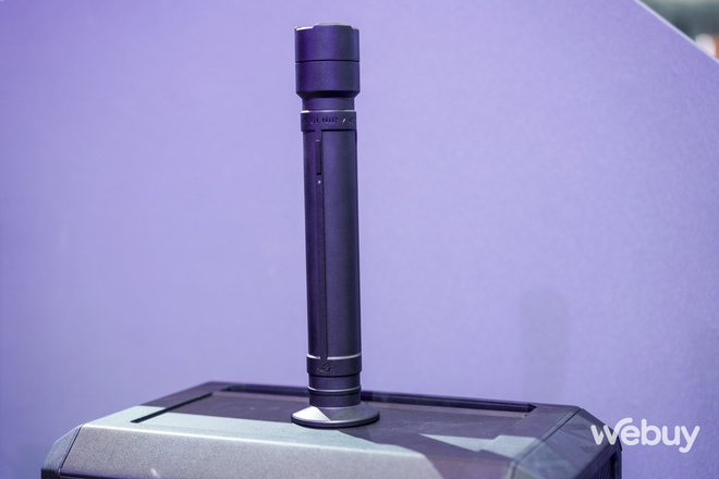 Dạo một vòng gian trưng bày linh kiện PC ASUS tại Computex 2024: Modem Wi-fi 7 'nhền nhện' siêu lớn, nguồn dự phòng hình búa Mjolnir- Ảnh 15. Dạo một vòng gian trưng bày linh kiện PC ASUS tại Computex 2024: Modem Wi-fi 7 'nhền nhện' siêu lớn, nguồn dự phòng hình búa Mjolnir- Ảnh 15.