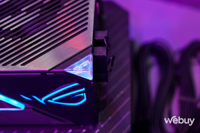 Dạo một vòng gian trưng bày linh kiện PC ASUS tại Computex 2024: Modem Wi-fi 7 'nhền nhện' siêu lớn, nguồn dự phòng hình búa Mjolnir- Ảnh 17. Dạo một vòng gian trưng bày linh kiện PC ASUS tại Computex 2024: Modem Wi-fi 7 'nhền nhện' siêu lớn, nguồn dự phòng hình búa Mjolnir- Ảnh 17.