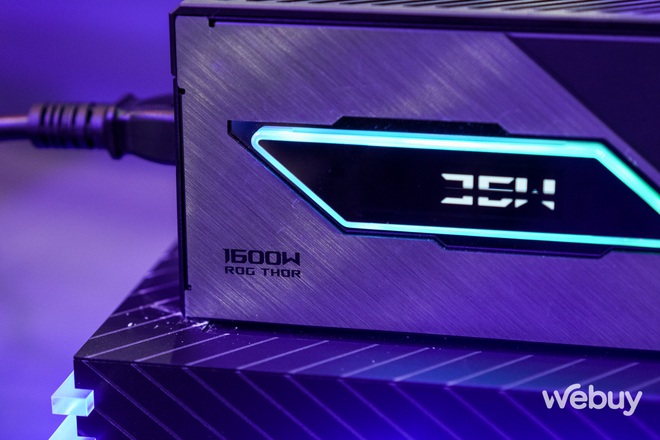 Dạo một vòng gian trưng bày linh kiện PC ASUS tại Computex 2024: Modem Wi-fi 7 'nhền nhện' siêu lớn, nguồn dự phòng hình búa Mjolnir- Ảnh 18. Dạo một vòng gian trưng bày linh kiện PC ASUS tại Computex 2024: Modem Wi-fi 7 'nhền nhện' siêu lớn, nguồn dự phòng hình búa Mjolnir- Ảnh 18.