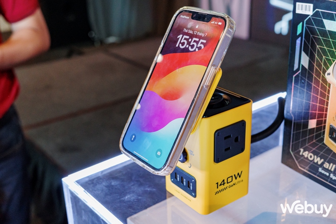 Ra mắt trạm sạc đa năng Aurora GaNUltra: Cấp điện cho mọi đồ chơi công nghệ, công suất đến 140W- Ảnh 8. Ra mắt trạm sạc đa năng Aurora GaNUltra: Cấp điện cho mọi đồ chơi công nghệ, công suất đến 140W- Ảnh 8.