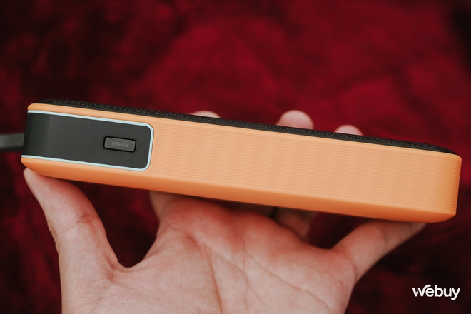 Pin dự phòng Xiaomi này giá chỉ 499.000 đồng: Dung lượng 20.000mAh, công suất 55W, tích hợp sẵn dây USB-C cực tiện- Ảnh 6. Pin dự phòng Xiaomi này giá chỉ 499.000 đồng: Dung lượng 20.000mAh, công suất 55W, tích hợp sẵn dây USB-C cực tiện- Ảnh 6.