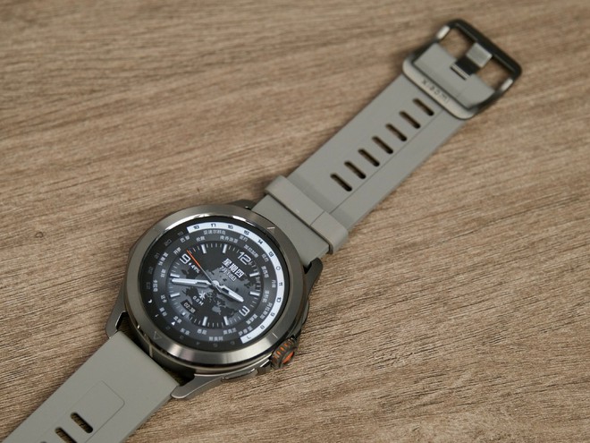 Cận cảnh Xiaomi Watch S4 Sport: Thiết kế hầm hố giống Apple Watch Ultra, màn hình siêu sáng, viền titan kèm mặt kính sapphire, pin 15 ngày, giá siêu rẻ- Ảnh 11. Cận cảnh Xiaomi Watch S4 Sport: Thiết kế hầm hố giống Apple Watch Ultra, màn hình siêu sáng, viền titan kèm mặt kính sapphire, pin 15 ngày, giá siêu rẻ- Ảnh 11.