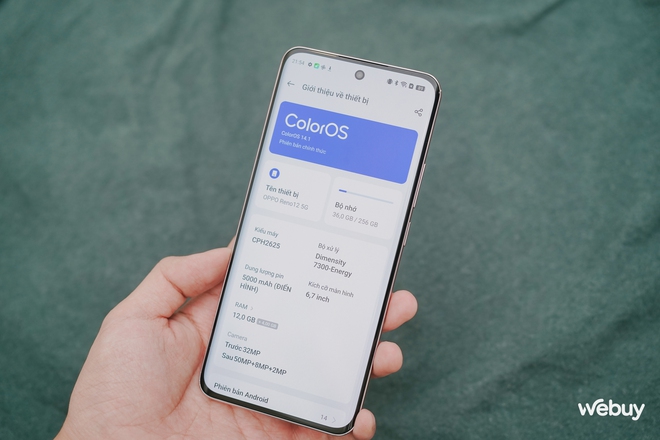 Chính thức ra mắt OPPO Reno12 series: Smartphone thiết kế đẹp, chụp ảnh AI cực chất cho giới trẻ, giá từ 9,49 triệu đồng- Ảnh 8. Chính thức ra mắt OPPO Reno12 series: Smartphone thiết kế đẹp, chụp ảnh AI cực chất cho giới trẻ, giá từ 9,49 triệu đồng- Ảnh 8.