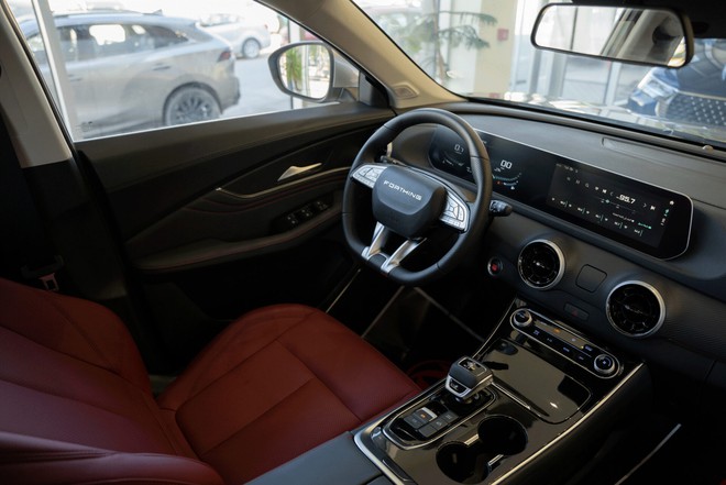 Mẫu xe Trung Quốc gây tò mò trên đường phố Việt Nam: Thì ra đã từng bán giá "sập sàn" rồi mất hút- Ảnh 4. Mẫu xe Trung Quốc gây tò mò trên đường phố Việt Nam: Thì ra đã từng bán giá "sập sàn" rồi mất hút- Ảnh 4.