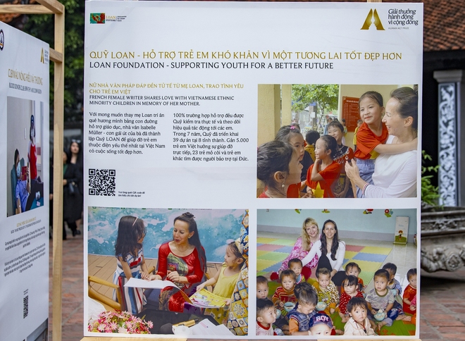 Ngắm các tác phẩm trưng bày tại Triển lãm Hành động vì cộng đồng - sự kiện đặc biệt, lần đầu tiên ở Việt Nam- Ảnh 8. Ngắm các tác phẩm trưng bày tại Triển lãm Hành động vì cộng đồng - sự kiện đặc biệt, lần đầu tiên ở Việt Nam- Ảnh 8.