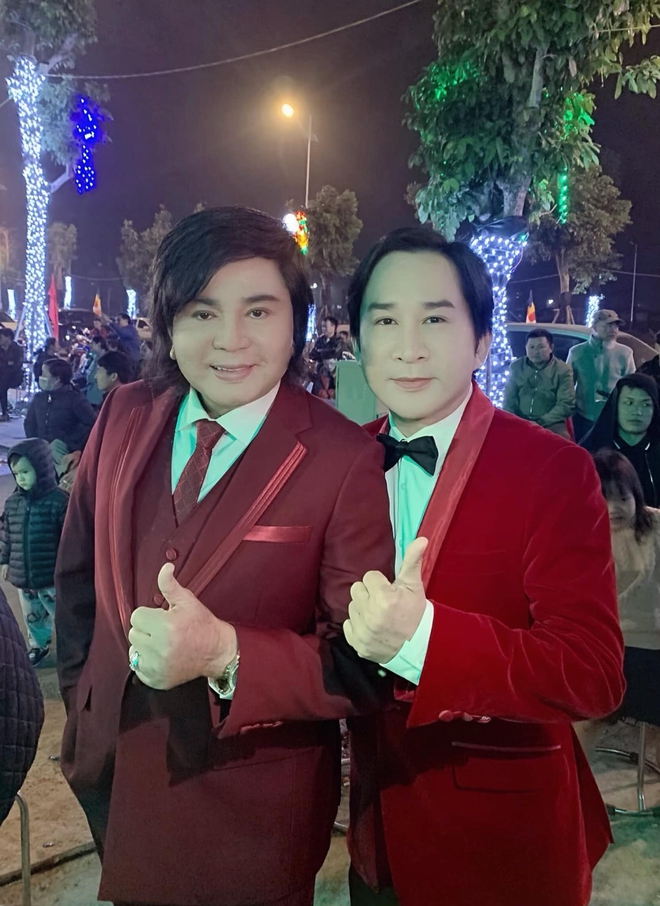 "Vua cải lương" Việt Nam: Đường tình lận đận, ly hôn vợ 2 nối lại với vợ đầu, sinh thêm 2 con- Ảnh 4. "Vua cải lương" Việt Nam: Đường tình lận đận, ly hôn vợ 2 nối lại với vợ đầu, sinh thêm 2 con- Ảnh 4.