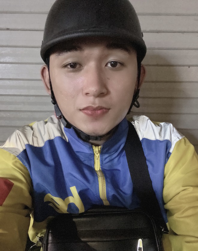 Chân dung người hùng đập tường trong vụ cháy: Chân dung người hùng đập tường trong vụ cháy: