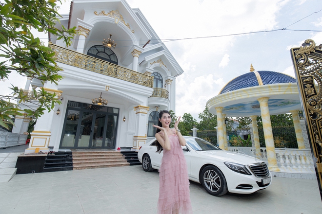 Cận cảnh biệt thự hơn 10 tỷ, rộng hàng trăm mét vuông hoa hậu Phan Thị Mơ tặng ba mẹ- Ảnh 6. Cận cảnh biệt thự hơn 10 tỷ, rộng hàng trăm mét vuông hoa hậu Phan Thị Mơ tặng ba mẹ- Ảnh 6.
