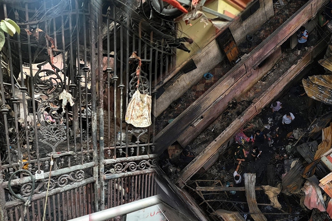 Xác định được danh tính 11 nạn nhân tử vong trong vụ cháy nhà trọ, 3 người khác phải giám định ADN - Ảnh 4. Xác định được danh tính 11 nạn nhân tử vong trong vụ cháy nhà trọ, 3 người khác phải giám định ADN - Ảnh 4.