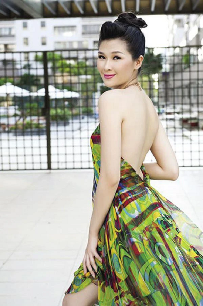 Á hậu Việt xinh đẹp bị gia đình ngăn cấm vẫn lấy nam diễn viên đào hoa, một đời vợ giờ ra sao?- Ảnh 1. Á hậu Việt xinh đẹp bị gia đình ngăn cấm vẫn lấy nam diễn viên đào hoa, một đời vợ giờ ra sao?- Ảnh 1.