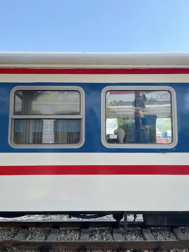 Chuyến tàu giá hơn 100.000đ chạy hơn 2 tiếng lúc nào cũng thấy đông: Có gì mà thu hút du khách đến vậy?- Ảnh 7. Chuyến tàu giá hơn 100.000đ chạy hơn 2 tiếng lúc nào cũng thấy đông: Có gì mà thu hút du khách đến vậy?- Ảnh 7.