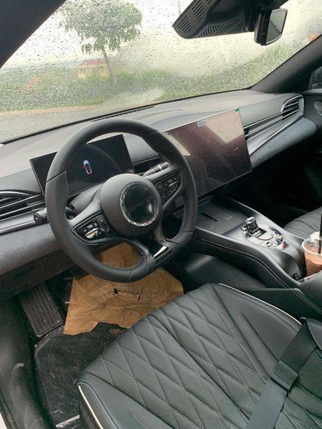 Đi 100.000km, chủ ô tô Trung Quốc ở VN nhận xét: Xe vẫn ổn, chỉ cần thay dầu, đi 10 năm nữa không vấn đề- Ảnh 7. Đi 100.000km, chủ ô tô Trung Quốc ở VN nhận xét: Xe vẫn ổn, chỉ cần thay dầu, đi 10 năm nữa không vấn đề- Ảnh 7.