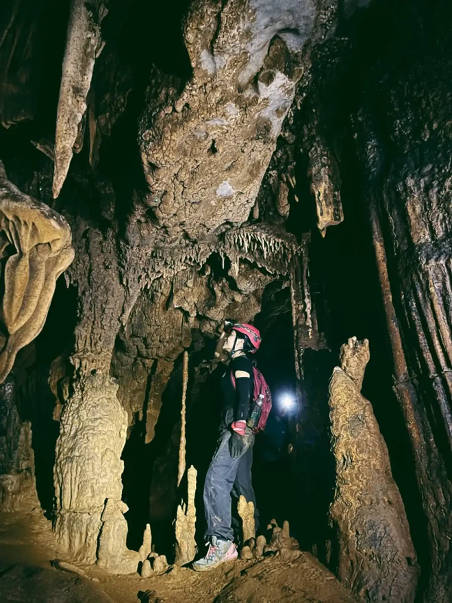 Phát hiện thung lũng hoang sơ cách Hà Nội hơn 100km, du khách ví như "kỳ quan thiên nhiên ẩn trong rừng"- Ảnh 5.