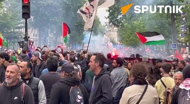 250.000 người trút phẫn nộ, Pháp điều khẩn 2 vạn quân - ông Macron 250.000 người trút phẫn nộ, Pháp điều khẩn 2 vạn quân - ông Macron
