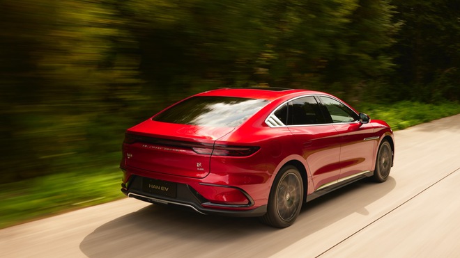 Triều Tiên đã tự sản xuất được ô tô điện, đi 720km/sạc? Chi tiết này hé lộ sự thật- Ảnh 9. Triều Tiên đã tự sản xuất được ô tô điện, đi 720km/sạc? Chi tiết này hé lộ sự thật- Ảnh 9.