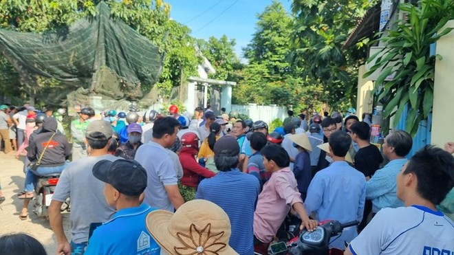 Hiện trường vụ thảm án ở Quảng Ngãi: Giết cả nhà họ hàng vì mâu thuẫn đất đai- Ảnh 9. Hiện trường vụ thảm án ở Quảng Ngãi: Giết cả nhà họ hàng vì mâu thuẫn đất đai- Ảnh 9.