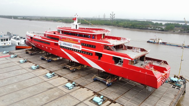 Việt Nam hạ thủy tàu hàng lớn nhất lịch sử, lọt tốp 7 cường quốc: Báo Trung Quốc thừa nhận Việt Nam hạ thủy tàu hàng lớn nhất lịch sử, lọt tốp 7 cường quốc: Báo Trung Quốc thừa nhận