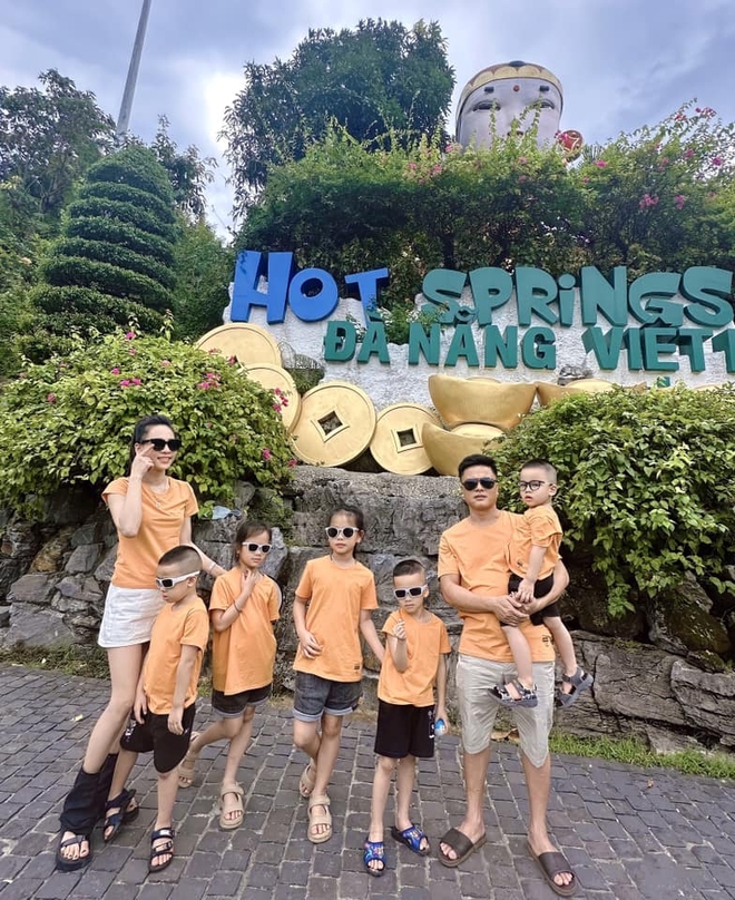 Vợ chồng Nghệ An cưới 11 năm đẻ 6 người con: Vẫn chưa muốn "chốt sổ hộ khẩu"- Ảnh 7. Vợ chồng Nghệ An cưới 11 năm đẻ 6 người con: Vẫn chưa muốn "chốt sổ hộ khẩu"- Ảnh 7.