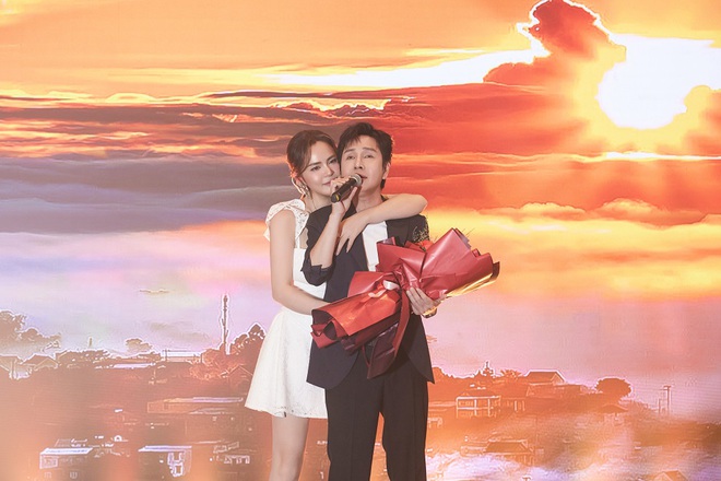 NSƯT Vũ Luân yêu hoa hậu từng một lần đò có con riêng: Mẹ chỉ bảo tôi cân nhắc- Ảnh 9. NSƯT Vũ Luân yêu hoa hậu từng một lần đò có con riêng: Mẹ chỉ bảo tôi cân nhắc- Ảnh 9.