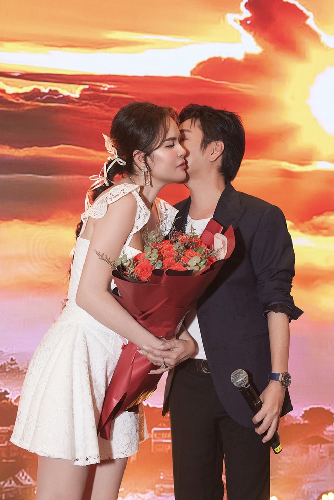 NSƯT Vũ Luân yêu hoa hậu từng một lần đò có con riêng: Mẹ chỉ bảo tôi cân nhắc- Ảnh 7. NSƯT Vũ Luân yêu hoa hậu từng một lần đò có con riêng: Mẹ chỉ bảo tôi cân nhắc- Ảnh 7.