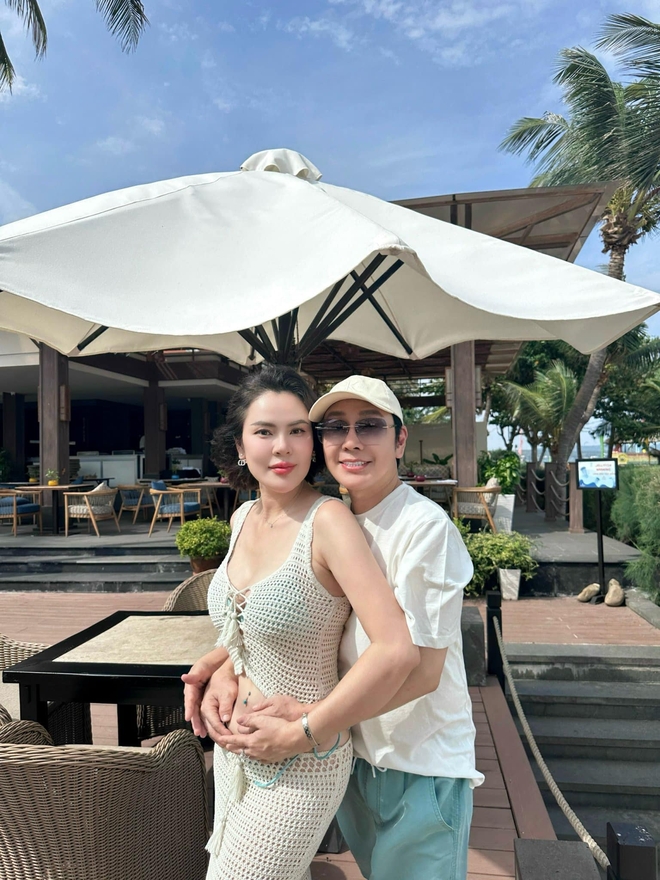 Loạt ảnh "tình bể hình" của NSƯT Vũ Luân ở tuổi 52 với bạn gái là hoa hậu- Ảnh 13. Loạt ảnh "tình bể hình" của NSƯT Vũ Luân ở tuổi 52 với bạn gái là hoa hậu- Ảnh 13.