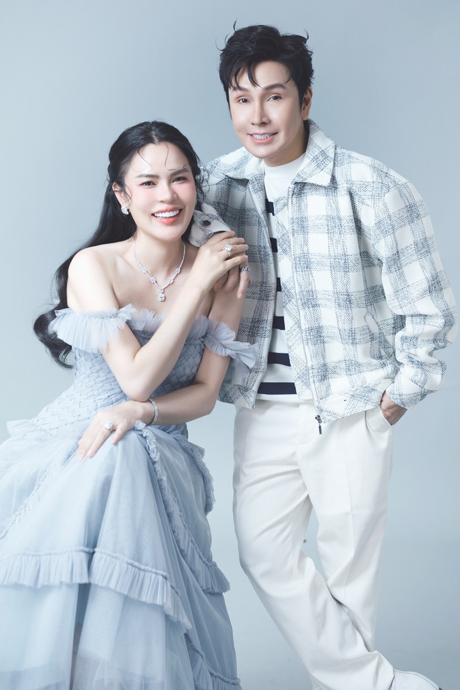 NSƯT Vũ Luân chi tiền tỷ tặng NSƯT Vũ Luân chi tiền tỷ tặng