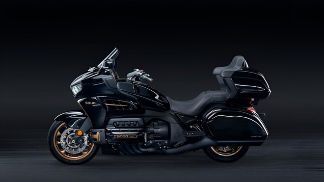 Hãng ô tô vừa vào Việt Nam ra mắt xe máy đầu tiên: Cực hầm hố, máy 'to' hơn của Vios, đấu Honda Gold Wing- Ảnh 6. Hãng ô tô vừa vào Việt Nam ra mắt xe máy đầu tiên: Cực hầm hố, máy 'to' hơn của Vios, đấu Honda Gold Wing- Ảnh 6.