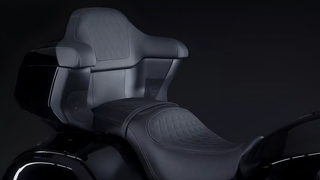 Hãng ô tô vừa vào Việt Nam ra mắt xe máy đầu tiên: Cực hầm hố, máy 'to' hơn của Vios, đấu Honda Gold Wing- Ảnh 13. Hãng ô tô vừa vào Việt Nam ra mắt xe máy đầu tiên: Cực hầm hố, máy 'to' hơn của Vios, đấu Honda Gold Wing- Ảnh 13.