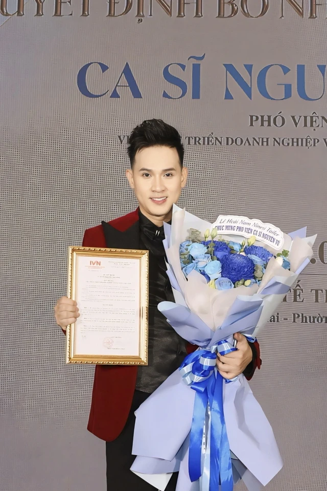 Nam ca sĩ Việt vừa lên chức Viện phó: Siêu giàu, U50 vẫn đẹp trai, phong độ nhưng sợ hôn nhân- Ảnh 10. Nam ca sĩ Việt vừa lên chức Viện phó: Siêu giàu, U50 vẫn đẹp trai, phong độ nhưng sợ hôn nhân- Ảnh 10.