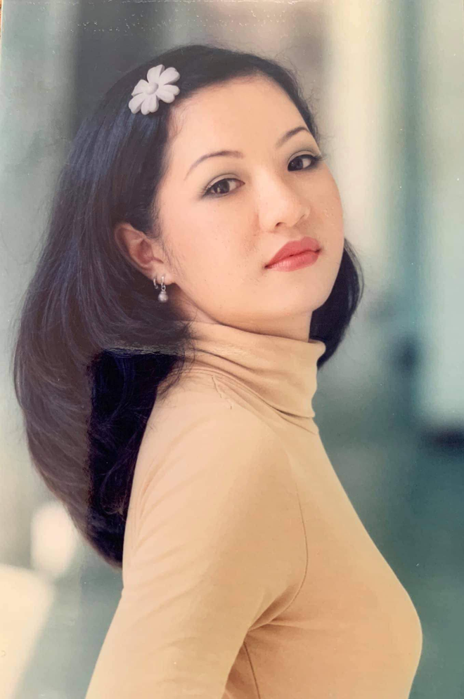 Cuộc sống của 2 sao Việt nổi tiếng từng bị bạn trai lừa tình, lừa tiền giờ ra sao?- Ảnh 2. Cuộc sống của 2 sao Việt nổi tiếng từng bị bạn trai lừa tình, lừa tiền giờ ra sao?- Ảnh 2.