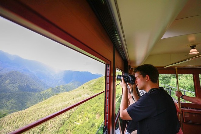 Chuyến tàu leo núi duy nhất ở miền Bắc: Từng đạt kỷ lục Việt Nam, du khách nhận xét như Thụy Sĩ thu nhỏ- Ảnh 9. Chuyến tàu leo núi duy nhất ở miền Bắc: Từng đạt kỷ lục Việt Nam, du khách nhận xét như Thụy Sĩ thu nhỏ- Ảnh 9.
