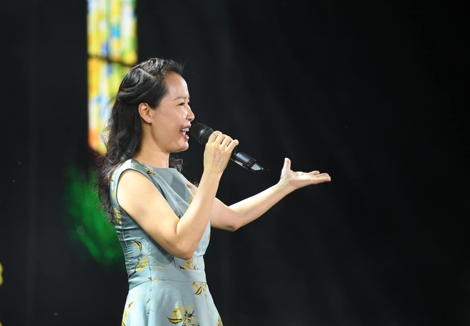 Nữ nghệ sĩ Việt nổi tiếng: U50 độc thân, vẫn chờ "thần tình yêu" gõ cửa, không ngại người kém tuổi- Ảnh 3. Nữ nghệ sĩ Việt nổi tiếng: U50 độc thân, vẫn chờ "thần tình yêu" gõ cửa, không ngại người kém tuổi- Ảnh 3.