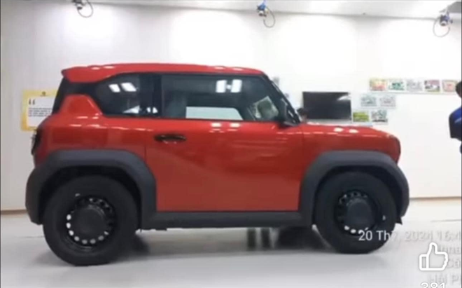 VinFast VF 3 liên tục xuất hiện trên đường cận ngày bàn giao, 1 chi tiết đổi khác khiến CĐM vui mừng- Ảnh 8. VinFast VF 3 liên tục xuất hiện trên đường cận ngày bàn giao, 1 chi tiết đổi khác khiến CĐM vui mừng- Ảnh 8.