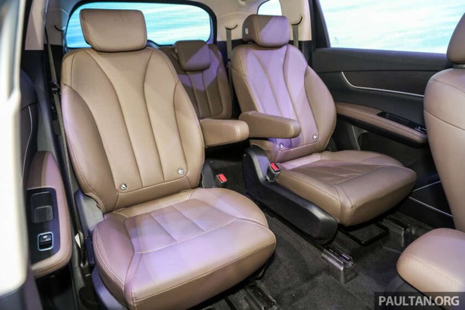 BYD ra mắt xe 7 chỗ giá 600 triệu đấu Innova, sạc nhanh, đầy pin đi 530km: Về Việt Nam thì thế nào?- Ảnh 4. BYD ra mắt xe 7 chỗ giá 600 triệu đấu Innova, sạc nhanh, đầy pin đi 530km: Về Việt Nam thì thế nào?- Ảnh 4.