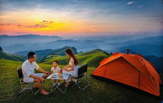 Phát hiện thảo nguyên xanh tựa thiên đường, cách thành phố chỉ 30km, dân bản địa gọi bằng tên đặc biệt- Ảnh 6. Phát hiện thảo nguyên xanh tựa thiên đường, cách thành phố chỉ 30km, dân bản địa gọi bằng tên đặc biệt- Ảnh 6.