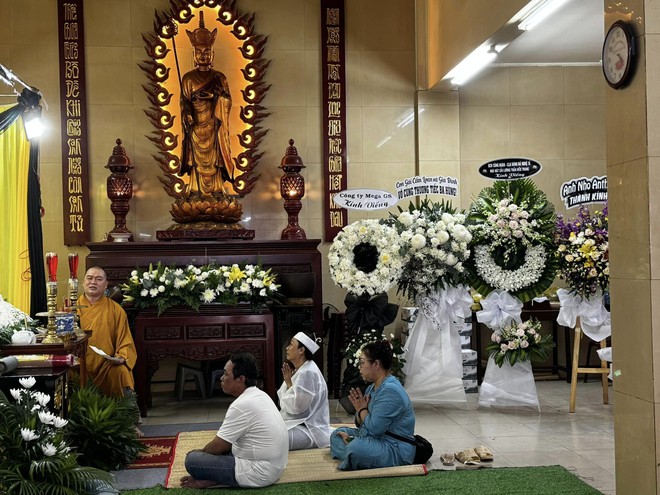 Nam nghệ sĩ Việt vừa qua đời ở tuổi 39: Chuyện tình đẹp và bi thương với vợ hơn 12 tuổi- Ảnh 4. Nam nghệ sĩ Việt vừa qua đời ở tuổi 39: Chuyện tình đẹp và bi thương với vợ hơn 12 tuổi- Ảnh 4.