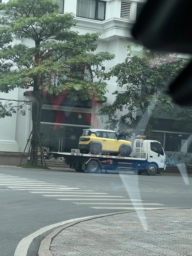 VinFast VF 3 liên tục xuất hiện trên 'xe thớt', CĐM sốt: Điều gì sắp xảy ra?- Ảnh 7. VinFast VF 3 liên tục xuất hiện trên 'xe thớt', CĐM sốt: Điều gì sắp xảy ra?- Ảnh 7.