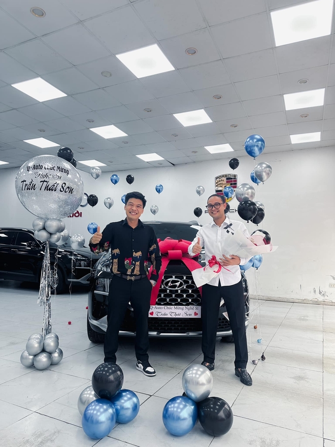 Nam nghệ sĩ được phong danh hiệu NSƯT tuổi 40: Nổi rần rần trên mạng, đời tư ra sao?- Ảnh 10. Nam nghệ sĩ được phong danh hiệu NSƯT tuổi 40: Nổi rần rần trên mạng, đời tư ra sao?- Ảnh 10.