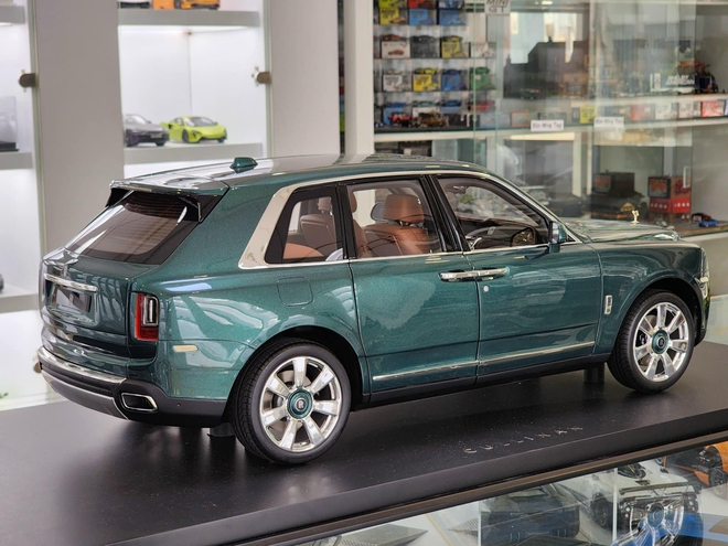 Ô tô 'đồ chơi' nhưng phải chi trước 40 tỷ mới có được: 1 chiếc rao bán ở Việt Nam, giá bất ngờ- Ảnh 12. Ô tô 'đồ chơi' nhưng phải chi trước 40 tỷ mới có được: 1 chiếc rao bán ở Việt Nam, giá bất ngờ- Ảnh 12.